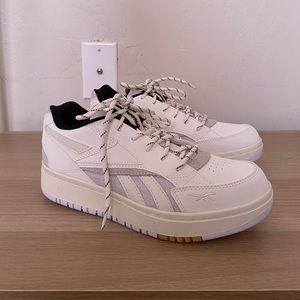 Reebok Womens Sneakers Size 7